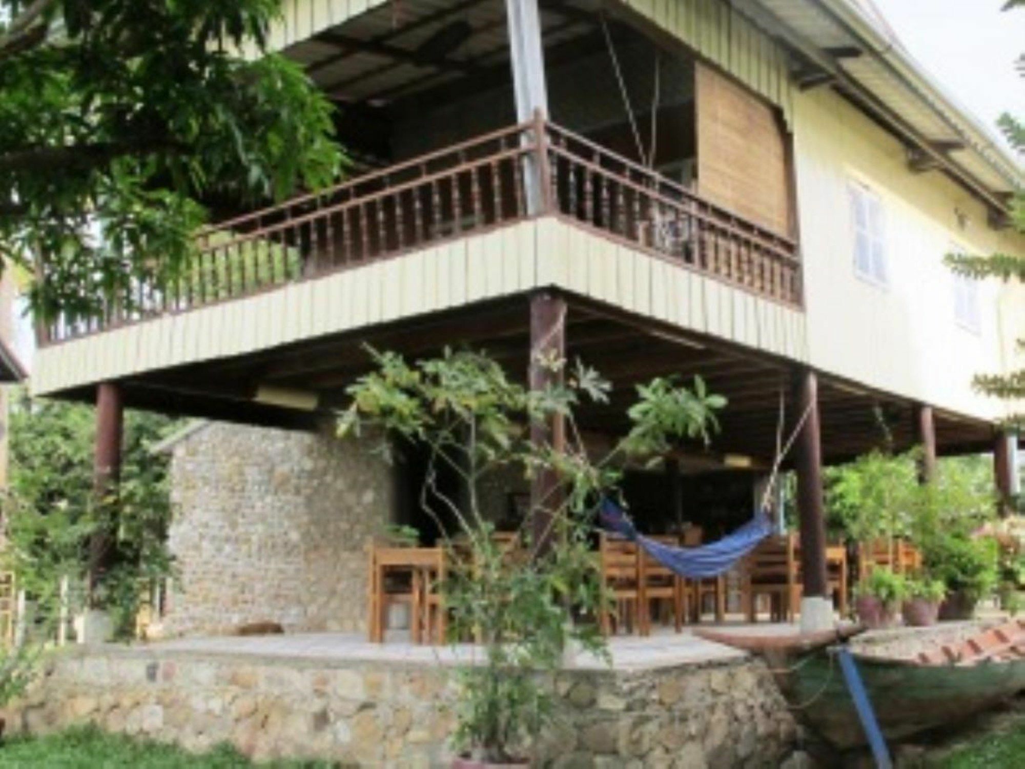 Champa Lodge Kampot Eksteriør bilde